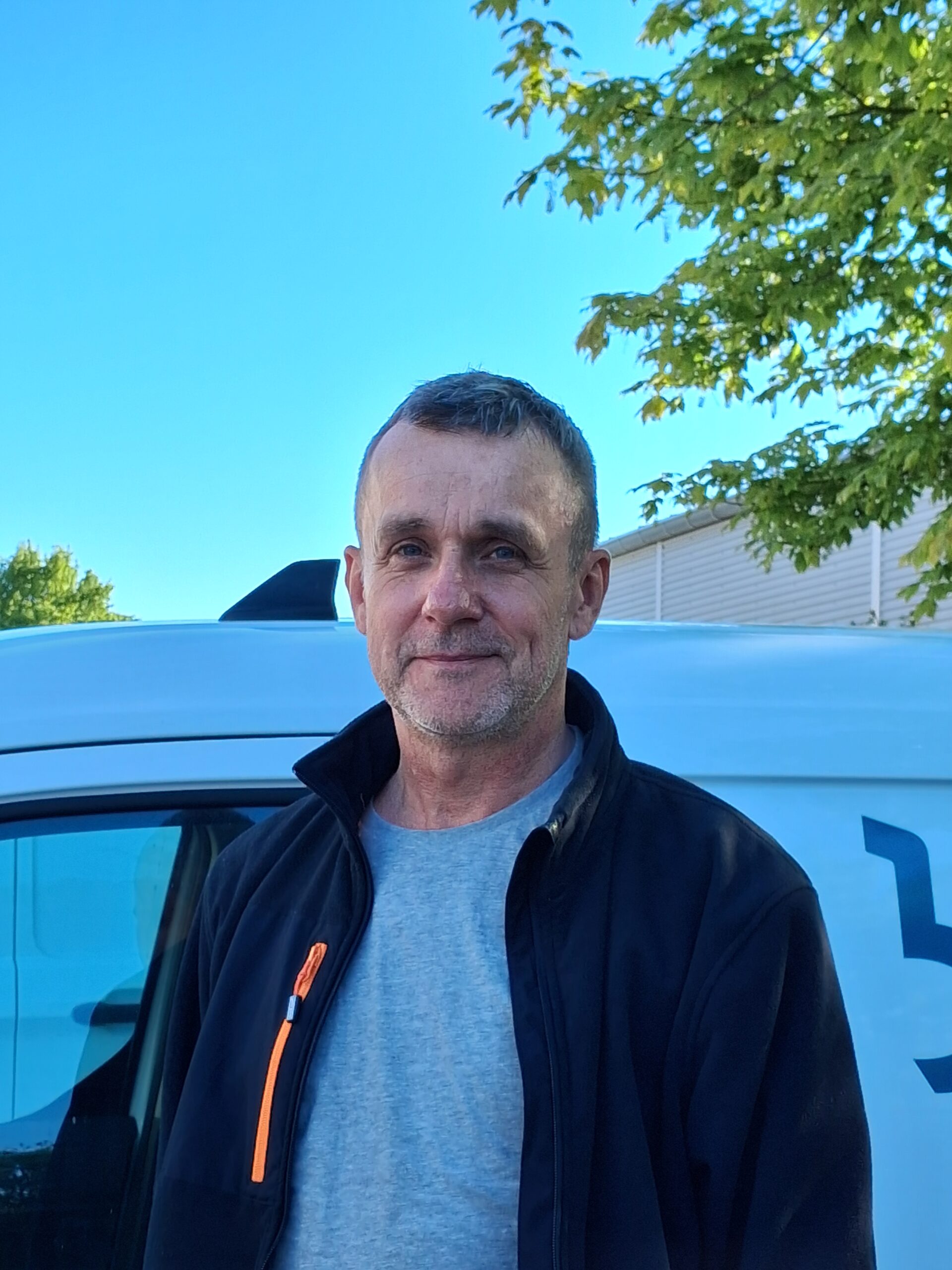 HENRIK E. THOMSEN